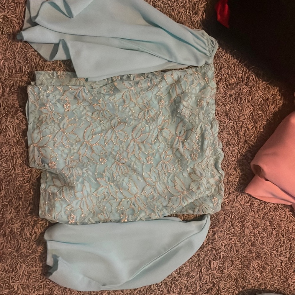Freesia blouse size= small color= teal